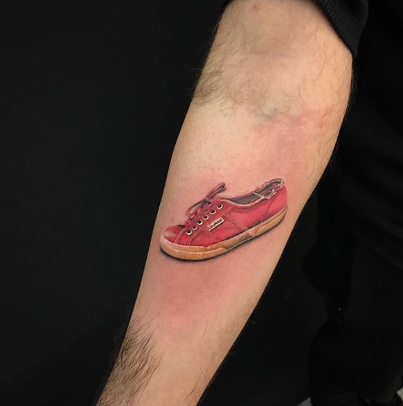 tatuajes de zapatillas deportivas