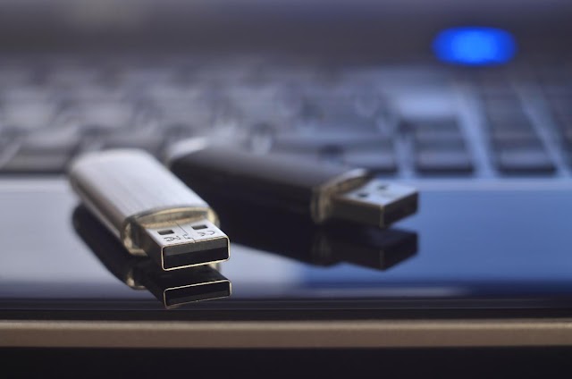 USB 2.0 vs. USB 3.0: Unravelling the Speed and Power Differences