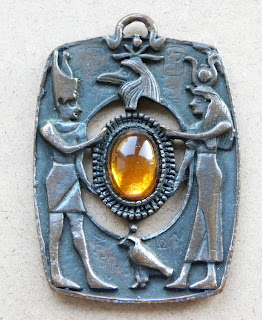 Egyptian pendant with bird images on