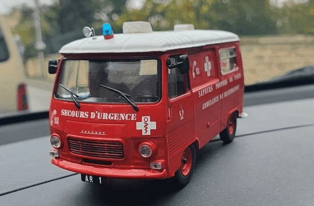 peugeot j7 ar 1:43, test collection véhicules légers sapeurs-pompiers 1:43 hachette