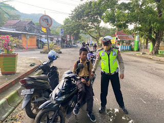 Satlantas Polres Enrekang Jaring Pengendara Sepeda Motor Di Bawah Umur