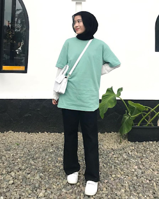 Referensi Outfit Hijab Dengan T-Shirt