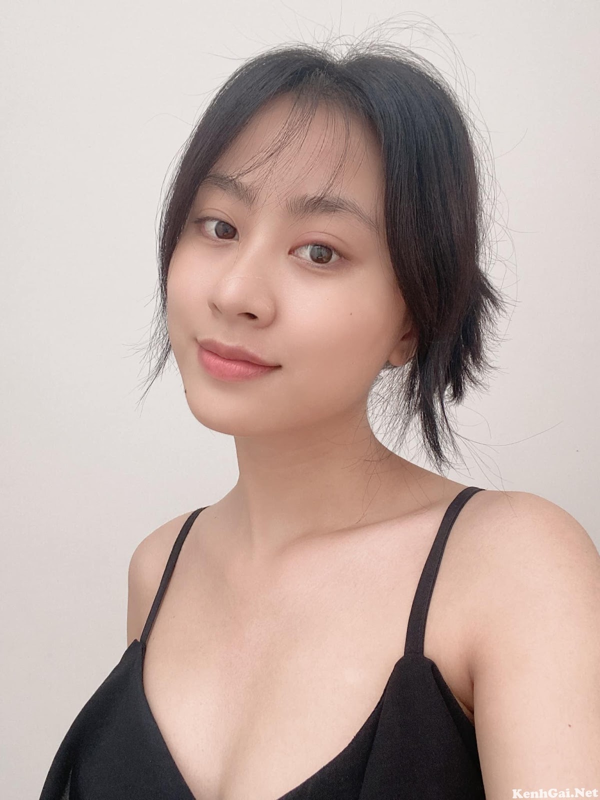 Nguyệt Hà: Would you like to hang out with me now?