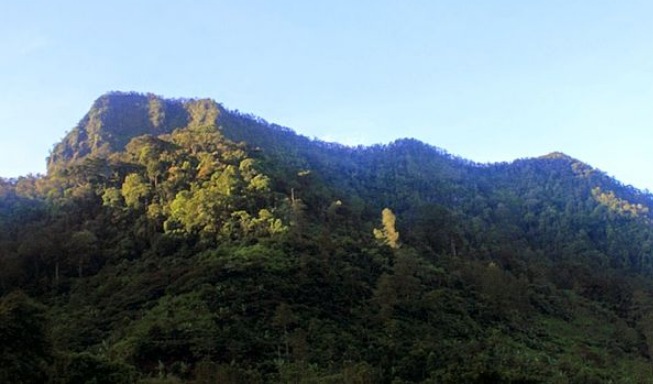 3 Gunung di Kabupaten Ciamis yang Tak Terlalu Tinggi Tapi Ekstrim