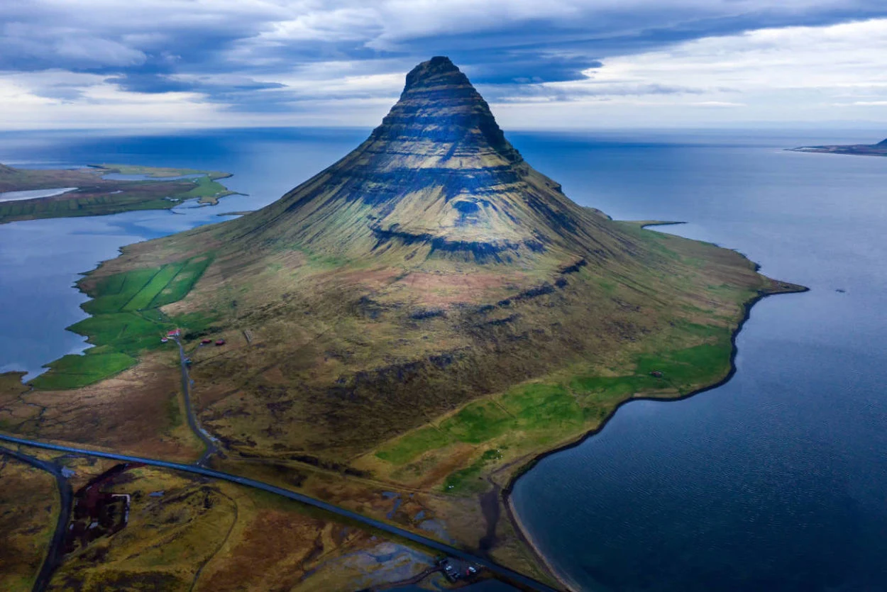 Kirkjufell Mountain