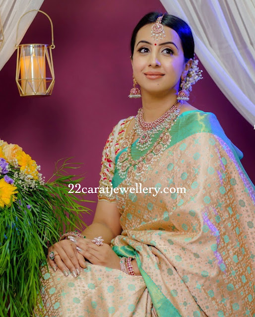 Sanjjanna Galrani Bottu Mala