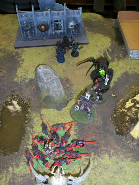 Tyranids vs Space Marines warhammer 40k battle