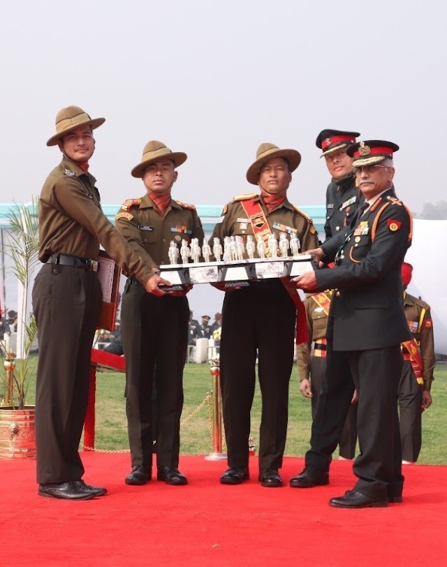 जनरल एमएम नरवणे शानदार प्रदर्शन के लिए टुकड़ियों की सराहना की। सर्वश्रेष्ठ मार्चिंग दल 2022