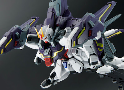 MG 1/100 Lightning Strike Gundam Review