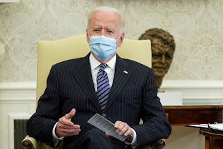 Biden pede que cidadãos americanos deixem a Ucrânia; diplomacia dos EUA diz que russos podem invadir 'a qualquer momento'