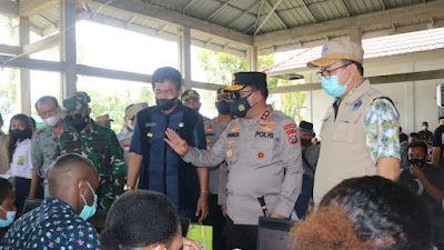 Kapolda Sumut & Pangdam I/BB Tinjau Pelaksanaan Vaksinasi di Wilayah Kab. Nias Barat.