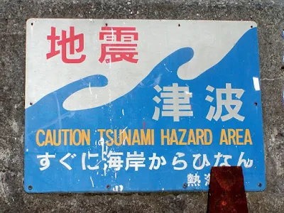 Japan issues tsunami warning