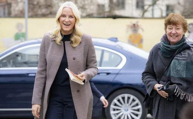 Crown Princess Mette-Marit wore a printed pattern coat from Marni. Christian Louboutin Kate black leather pumps