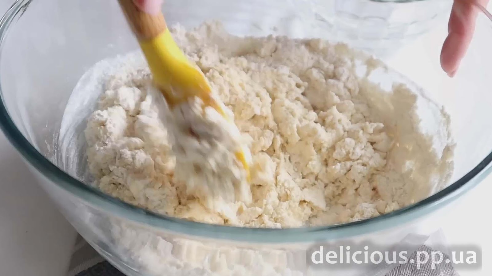 Фото приготовления рецепта: «Быстрый и вкусный Ужин с грибами - Грибной пирог (шампиньоны рецепты)» - шаг №3