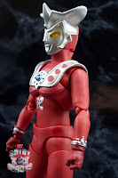S.H Figuarts Ultraman Leo 09