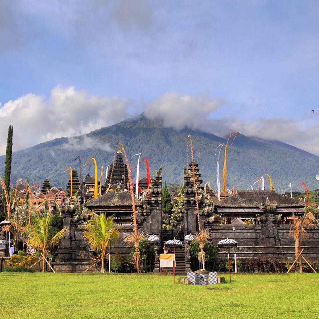 Pura Besakih Bali