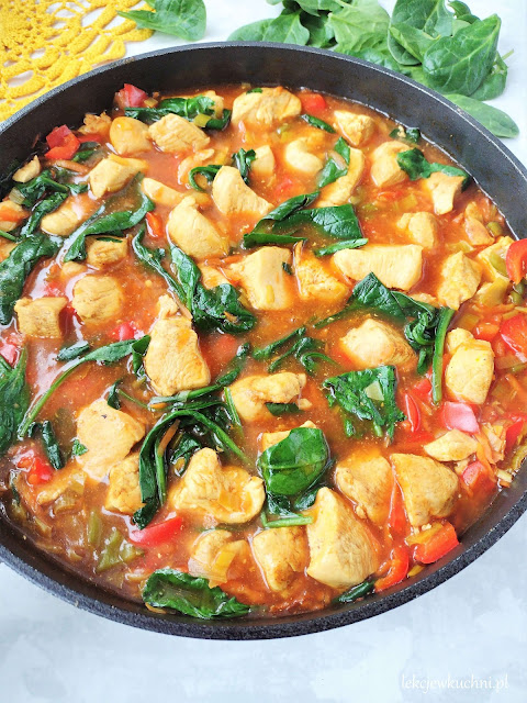 Kurczak w sosie z curry i warzywami przepis
