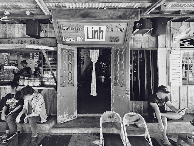 Tiệm_Cà_Phê_Linh_1975_Cafe_Ho_Chi_Minh_District_1