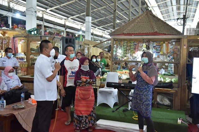 Bupati Arif Sugiyanto Arahkan Bantuan Sembako BPNT Diberikan di Pasar-Pasar