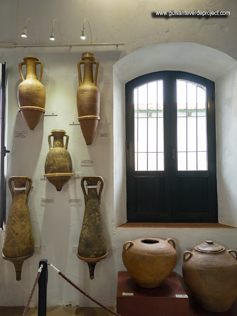 Ánforas en Museo Minero Riotinto, por El Guisante Verde Project
