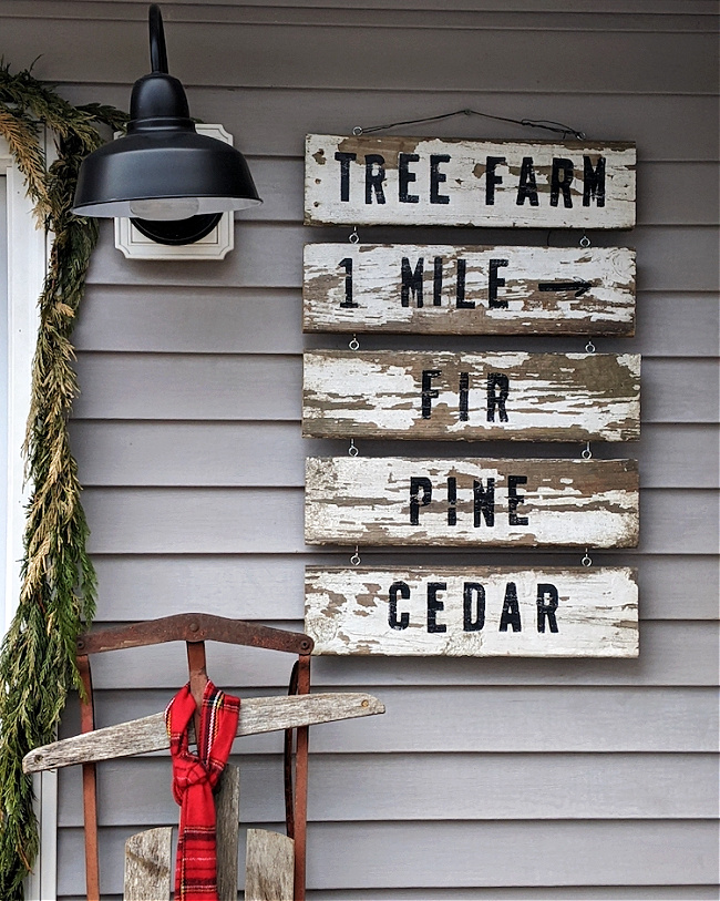 DIY scrap wood Christmas tree farm sign