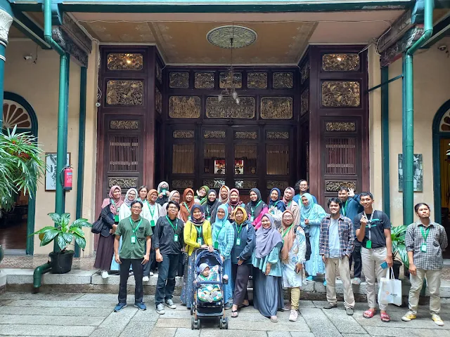 Berkunjung ke Tjong A Fie Mansion Medan