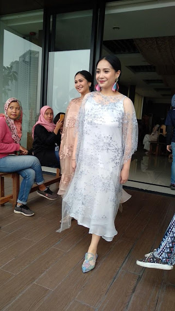 Brocade,Dress,Fashion,Cewek cantik