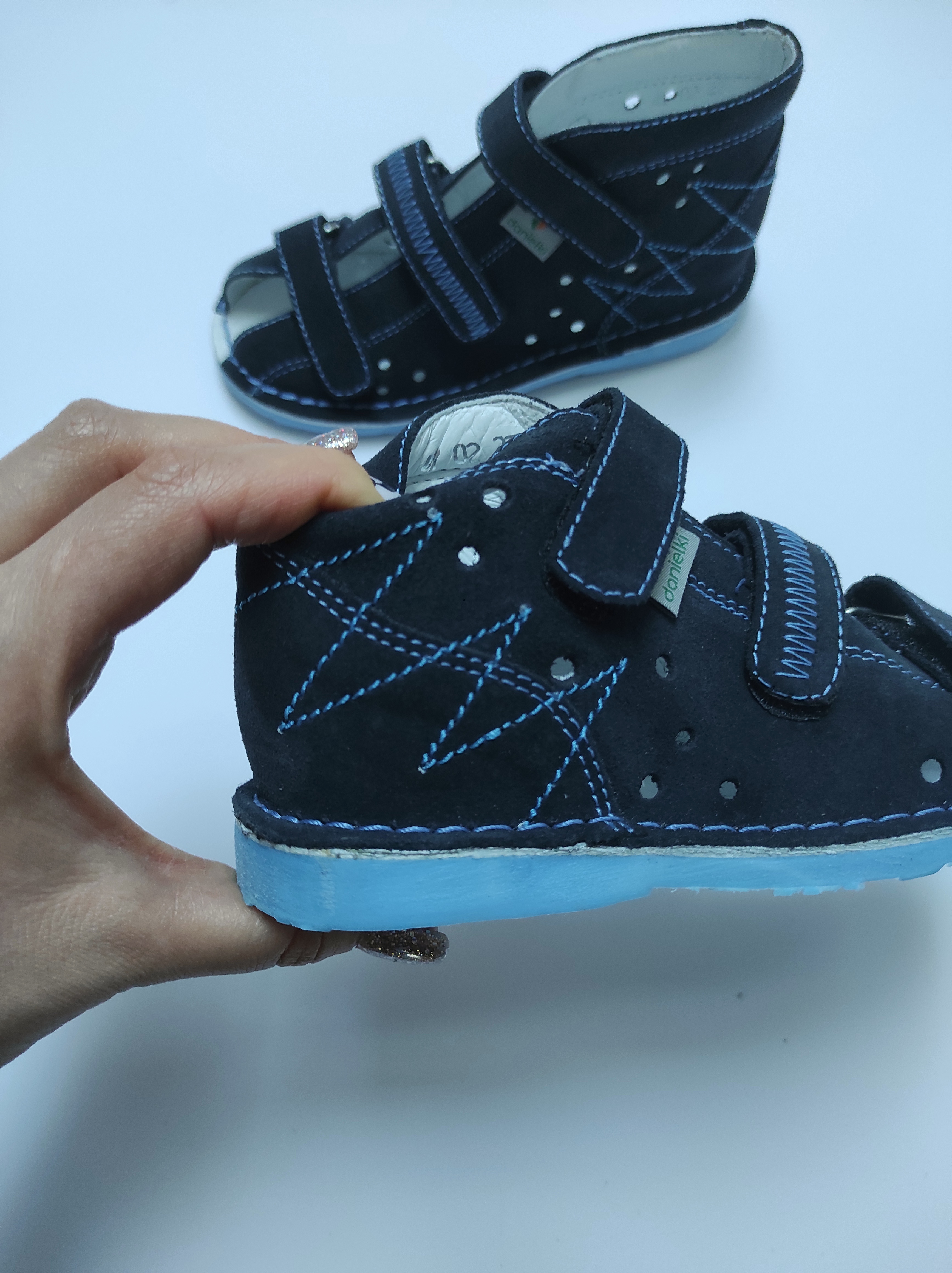 Danielki - rehabilitacyjno - profilaktyczne buty dla dzieci