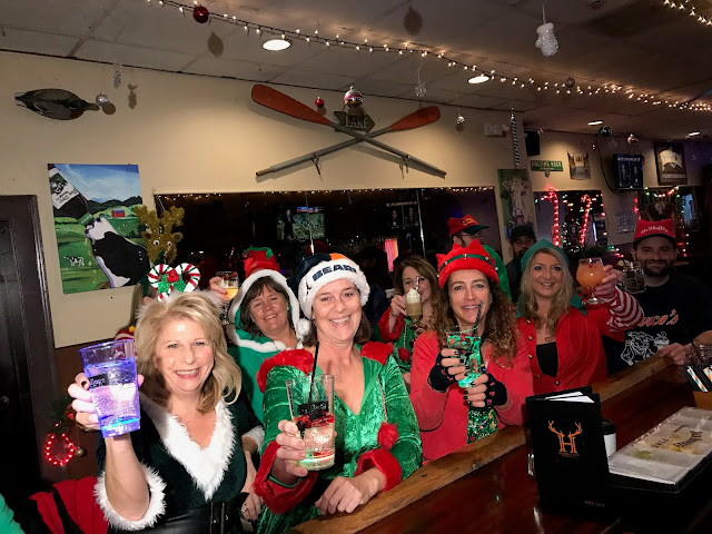 Cheers on the Elf Invasion Pub Crawl. Image credit Celebrate Highwood.
