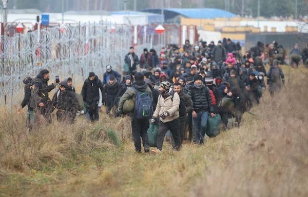 La Russie N’a « Rien À Voir » Avec La Crise Migratoire À La Frontière Entre La Pologne Et La Biélorussie, Assure Poutine