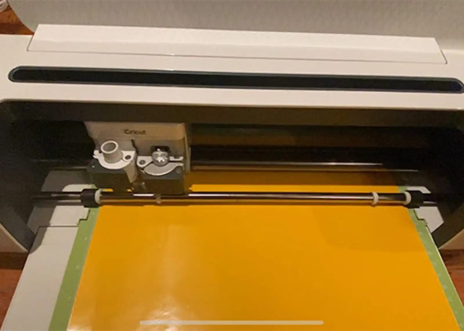 machine cricut pour découper le vinyle