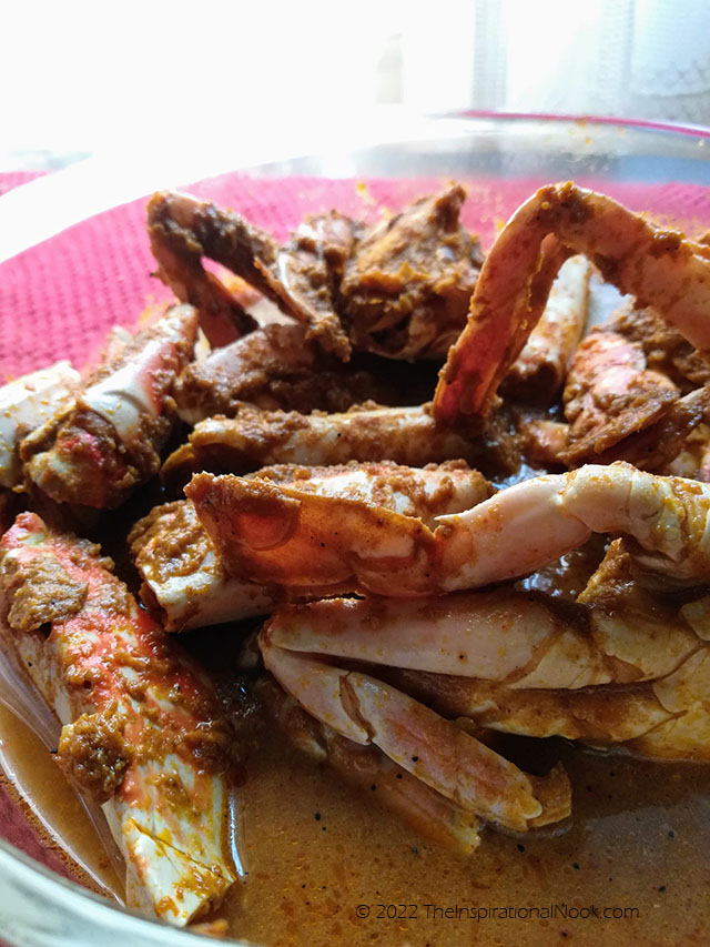 Crab masala, crab legs, crab curry, nandu curry, njandu curry, crab indian, Indian crab curry, indian crab curry recipe, South indian crab curry, kurli sukka, crab varutharacha