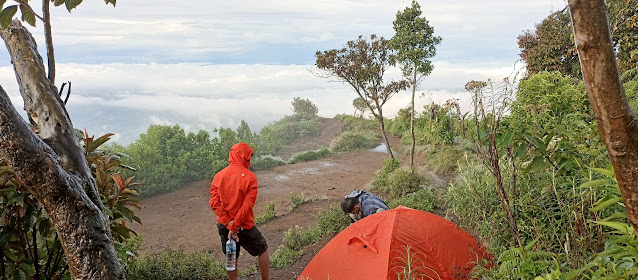 Pendakian Gunung Bismo Via Silandak