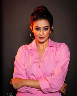 Actress Priyamani latest photoshoot gallery HD