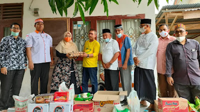 Fraksi PKS Salurkan Bantuan untuk Korban Kebakaran di Gampong Pineung