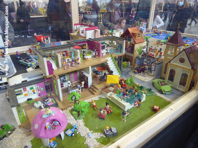 Diorama Playmobil "Ciudad de vacaciones" (Sant Boi - Click Factory Fest - 2021)