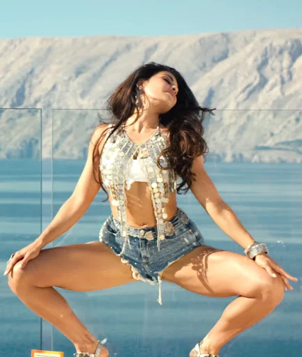 Jacqueline Fernandez hot photos