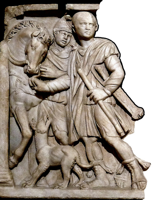 Римский военачальник и слуга, поддерживающий его лошадь под уздцы. Обратите внимание на шлем с высоким навершием у слуги на голове. Рельеф саркофага начала III века. Лувр, Париж