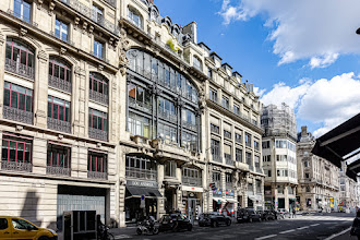 Paris : Immeuble du 118 rue Réaumur, adaptation des canons Art Nouveau à une vocation commerciale - IIème 