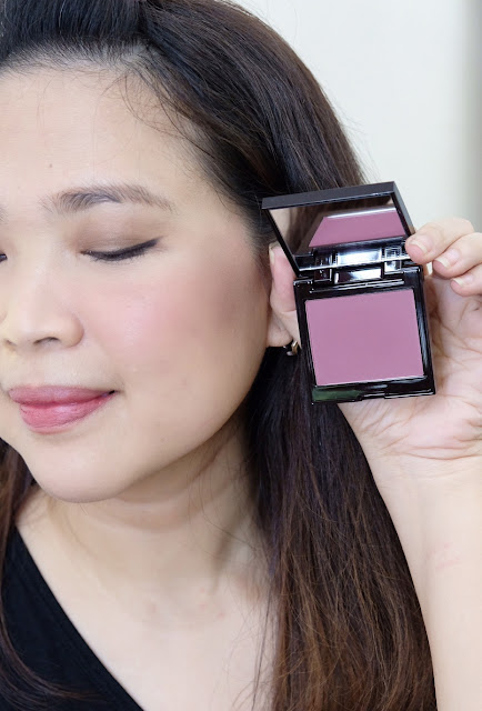 Laura Mercier Blush in Kir Royale review by Nikki Tiu of askmewhats.com