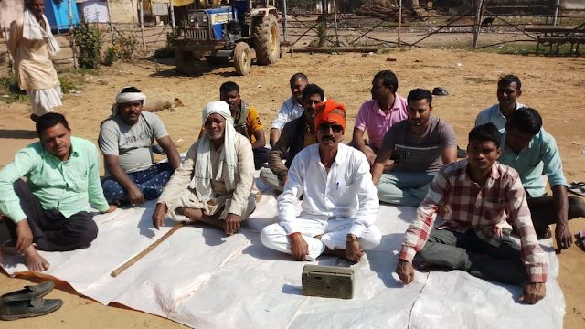 कांडी में सैकड़ों भाजपाइयों ने रविवार को रेडियो पर प्रसारित प्रधानमंत्री के मन की बात सुनी-- Report Brajesh Panday