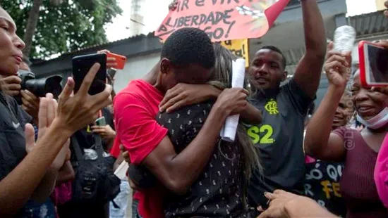 justica manda soltar jovem preso pao