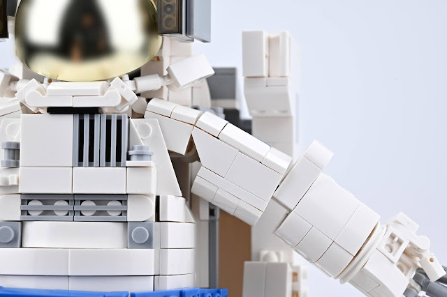 Nifeliz astronaut building kit compatible with lego city pace