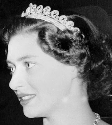 halo scroll tiara cartier diamond queen elizabeth united kingdom princess margaret