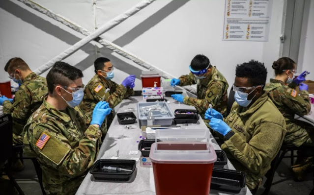 A vacina COVID do Exército entrou na Fase 1 de testes em humanos em março de 2021.  Sargento Tanis Kilgore/Exército dos EUA