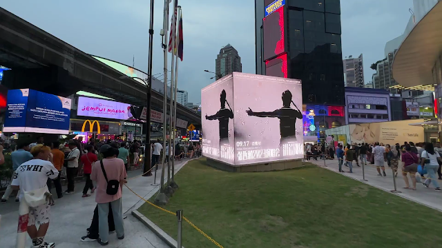 Fans Support Ad Zhang Zhe Han 张哲瀚应援广告 Malaysia Bintang Walk Lot 10 Digital Billboard Advertising Bukit Bintang Jalan Sultan Ismail Giant Cube Digital Out of Home Advertising