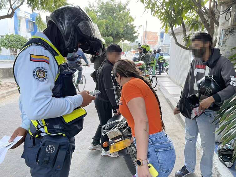 Distrito sanciona a 20 conductores por infringir norma que prohíbe el parrillero hombre en las calles de Santa Marta