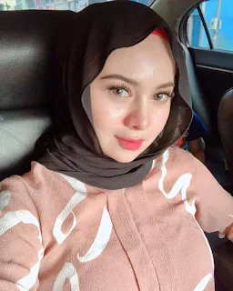 Abg Jilbab kekinian cantik