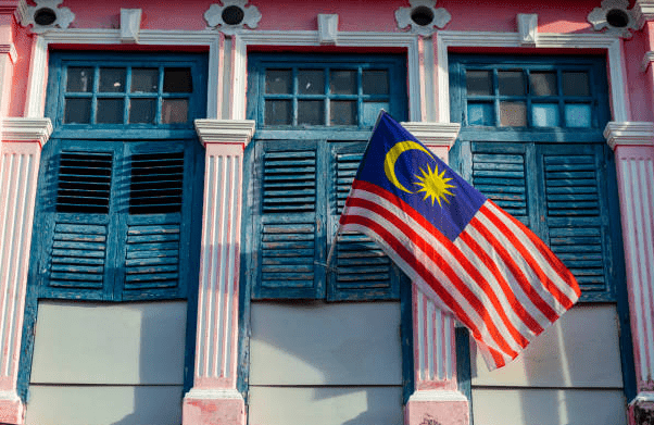 Maksud anak bulan dalam bendera malaysia