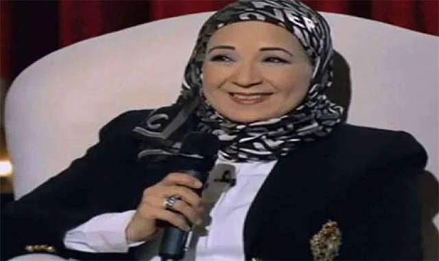 تزوجت من كابتن مصر والدها فنان شهير اسباب أعتزالها وعودتها مشوار الفنانة مي عبد النبي